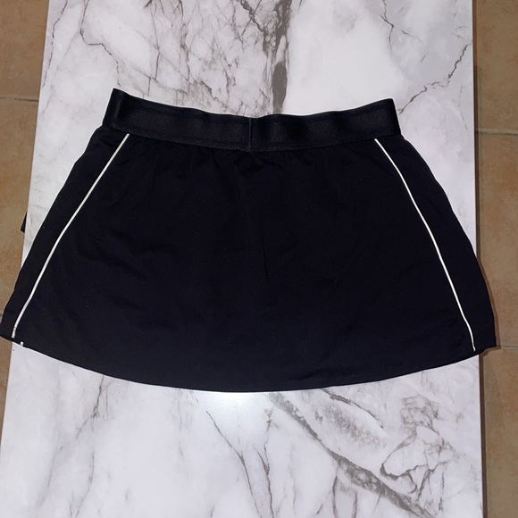 Nike Skirt - Picture 2 of 3